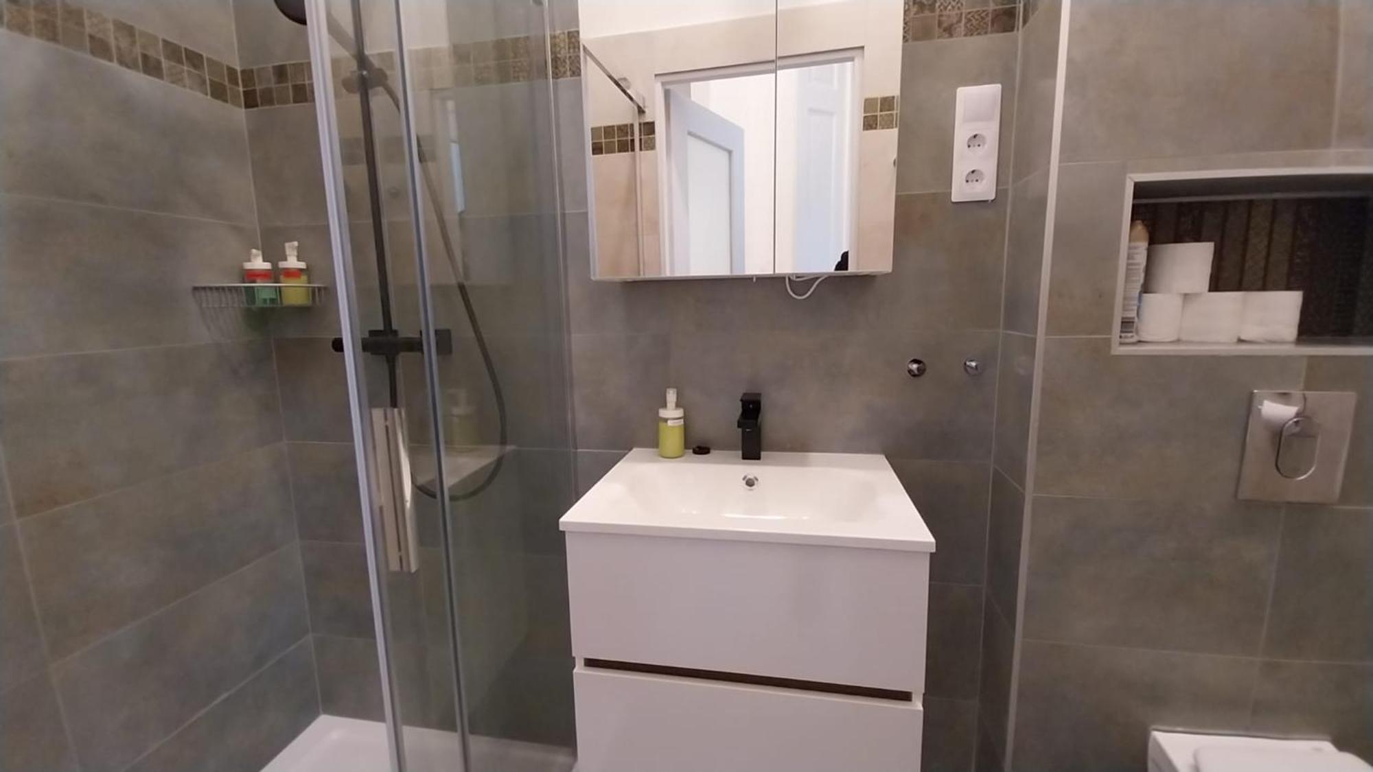 Szekely Apartment Near Deak Ferenc Square With Free Parking In Garage Budapest Extérieur photo