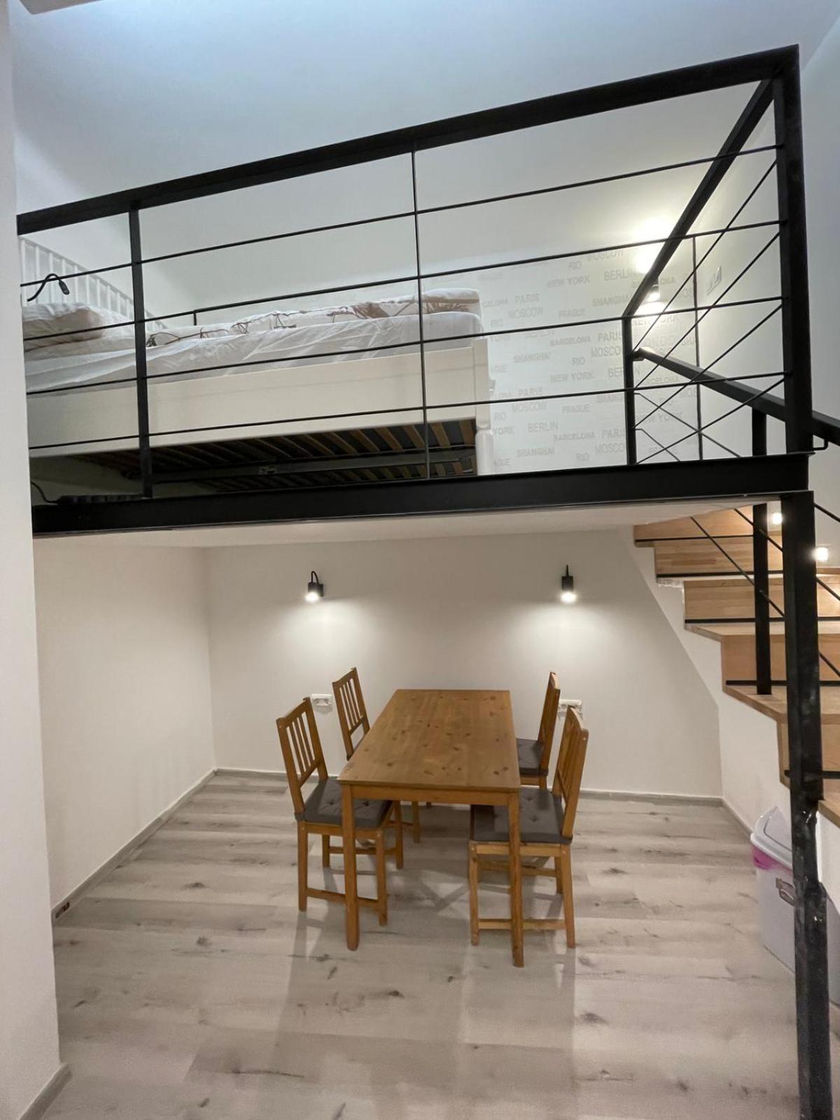 Szekely Apartment Near Deak Ferenc Square With Free Parking In Garage Budapest Extérieur photo